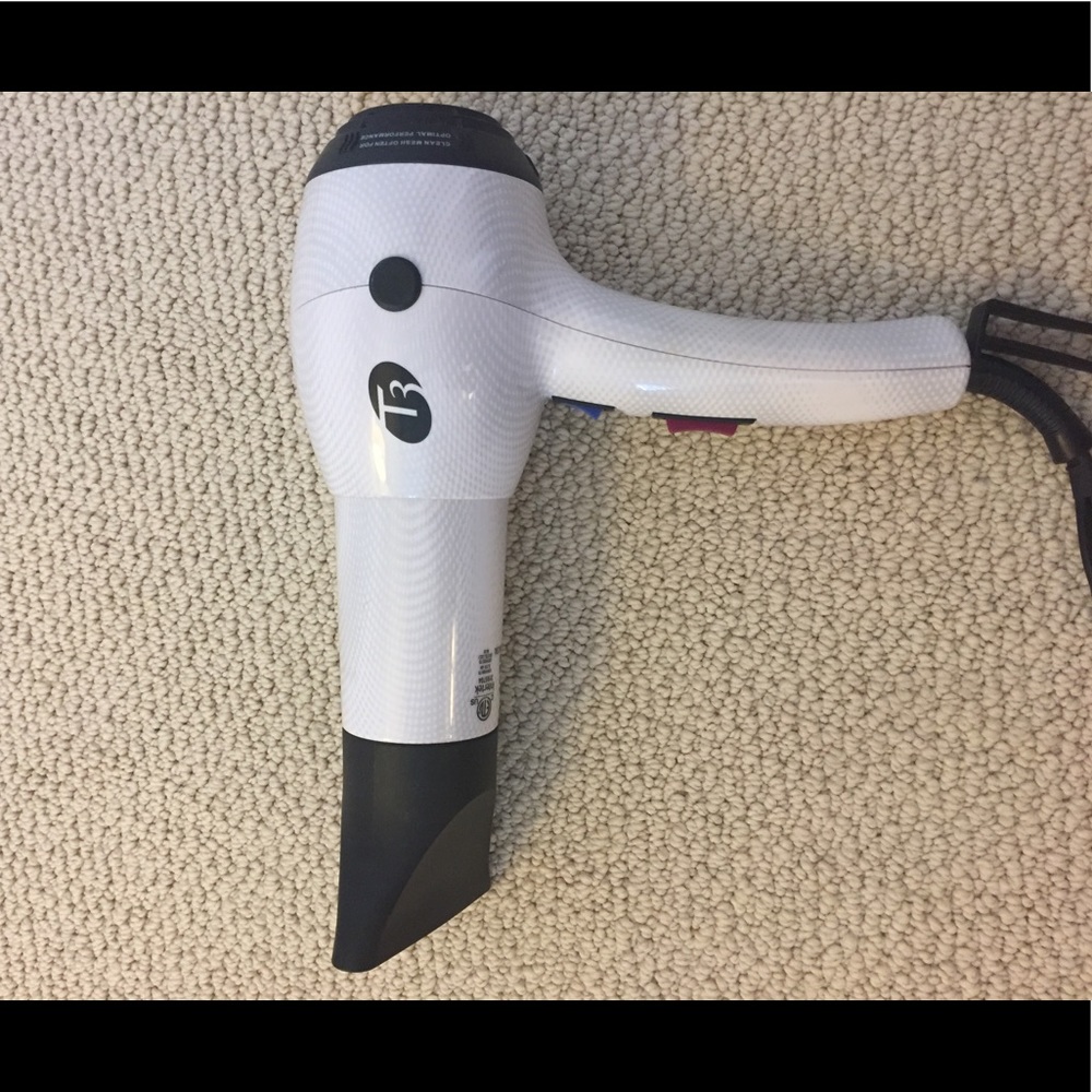 T3 Featherweight Hairdryer